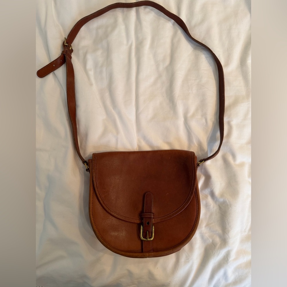 Vintage Coach brown leather shoulder bag